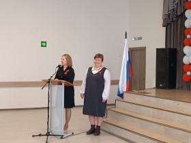 С рабочим визитом школу посетила начальник Управления образования администрации города Урай Л.В. Зайцева.